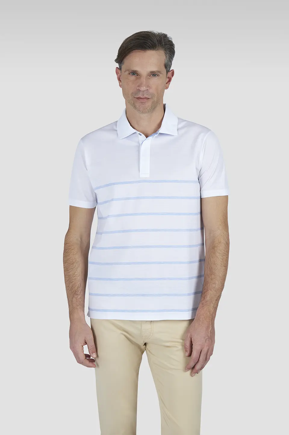 Bela muška polo majica na svetloplave pruge Paul & Shark | Fini pike pamuk, nautički stil, letnja udobnost | Veličine XS do 6XL | Bela muška polo majica na svetloplave pruge Paul & Shark | Fini pike pamuk, nautički stil, letnja udobnost | Veličine XS do 6XL |