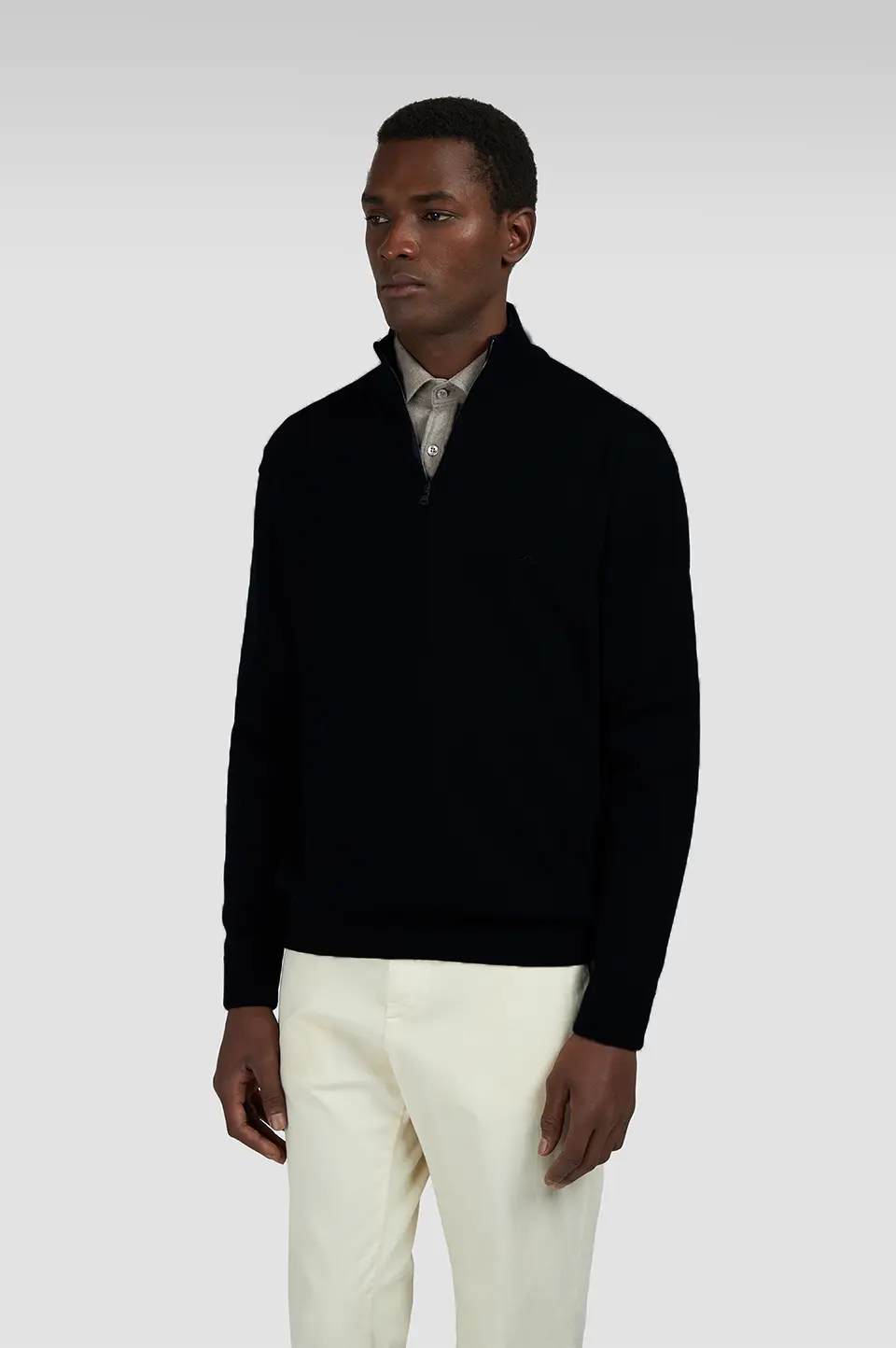 Muški half zip džemper od 100% vune Paul & Shark | Klasičan crni dizajn, vrhunska toplota i udobnost Muški half zip džemper od 100% vune Paul & Shark | Klasičan crni dizajn, vrhunska toplota i udobnost